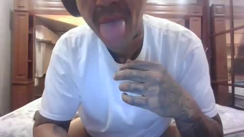 Snapshot of daddyjayare760 chatting on 12/19/24, 01:18 daddyjayare760 online show from 12/19/24, 01:18