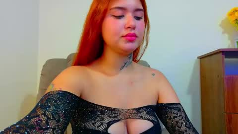 Snapshot of daddys_little_secrett chatting on 09/21/25, 12:56 Valen online show from 09/21/25, 12:56