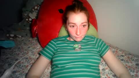 Snapshot of daddysdollhouse chatting on 12/18/24, 06:43 Saoirse online show from 12/18/24, 06:43