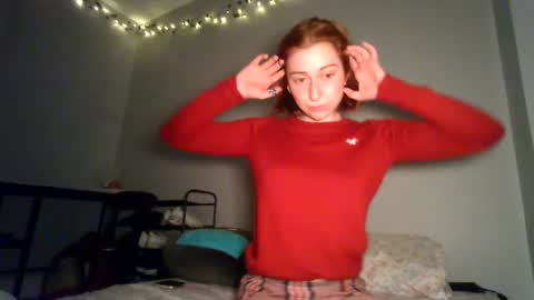 Snapshot of daddysdollhouse chatting on 01/19/25, 02:36 Saoirse online show from 01/19/25, 02:36
