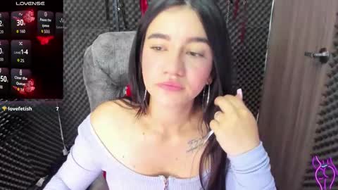 Lili online show from 10/29/25, 03:58