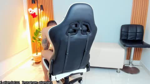 Snapshot of dafboy_ chatting on 12/05/24, 01:38 Allan Daf online show from 12/05/24, 01:38