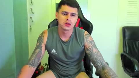 Snapshot of dage_19 chatting on 10/06/25, 08:39 my name is Jhon and I live in colombia online show from 10/06/25, 08:39