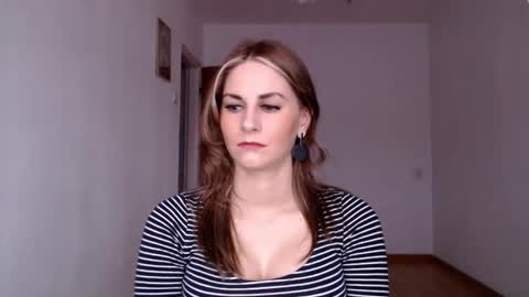 Snapshot of dagmariepiquant chatting on 12/03/24, 02:16 Dagmarie online show from 12/03/24, 02:16