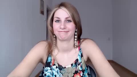 Snapshot of dagmariepiquant chatting on 12/11/24, 10:25 Dagmarie online show from 12/11/24, 10:25