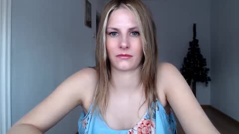 Snapshot of dagmariepiquant chatting on 12/19/24, 11:50 Dagmarie online show from 12/19/24, 11:50