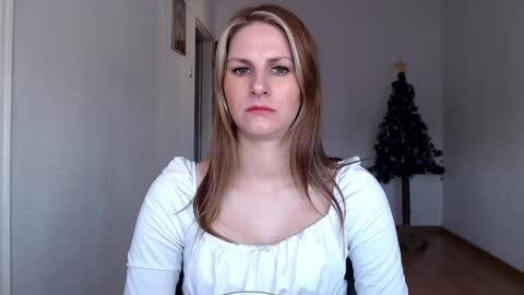 Snapshot of dagmariepiquant chatting on 12/21/24, 09:55 Dagmarie online show from 12/21/24, 09:55
