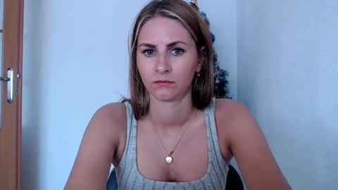 Snapshot of dagmariepiquant chatting on 01/17/25, 10:33 Dagmarie online show from 01/17/25, 10:33