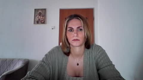 Snapshot of dagmariepiquant chatting on 02/06/25, 10:59 Dagmarie online show from 02/06/25, 10:59