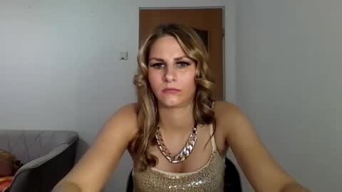 Snapshot of dagmariepiquant chatting on 02/20/25, 05:51 Dagmarie online show from 02/20/25, 05:51