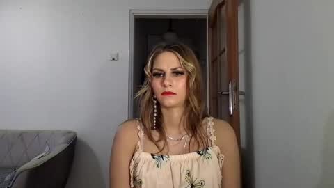 Snapshot of dagmariepiquant chatting on 03/04/25, 04:30 Dagmarie online show from 03/04/25, 04:30