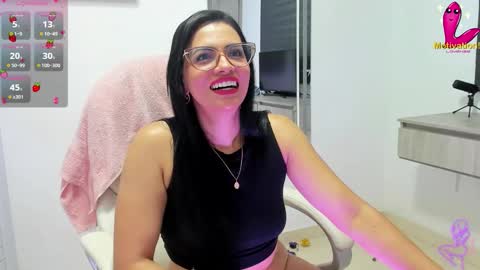 Dahian  online show from 11/08/25, 01:22