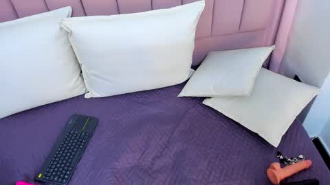 Snapshot of dahiana_gomez18 chatting on 02/10/25, 02:26 Dahiana online show from 02/10/25, 02:26