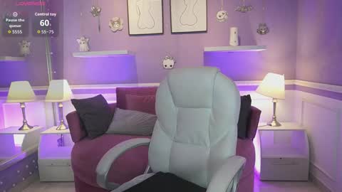 Dahlia Grey online show from 10/27/25, 11:36