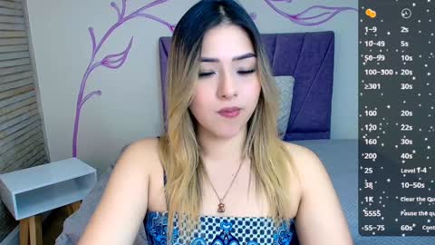 Snapshot of dahliamoore chatting on 12/12/24, 01:17 Dahlia online show from 12/12/24, 01:17