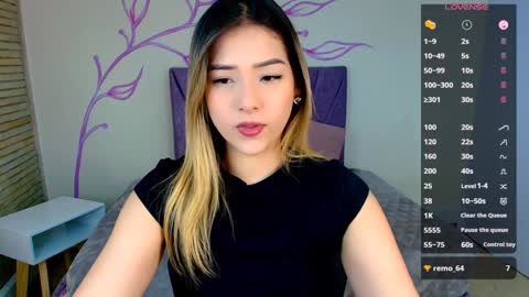 Snapshot of dahliamoore chatting on 12/21/24, 01:21 Dahlia online show from 12/21/24, 01:21