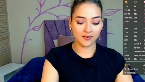 Snapshot of dahliamoore chatting on 01/17/25, 10:45 Dahlia online show from 01/17/25, 10:45