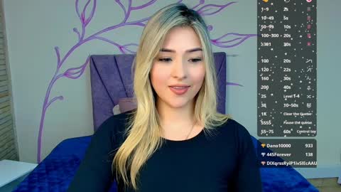 Snapshot of dahliamoore chatting on 01/23/25, 11:47 Dahlia online show from 01/23/25, 11:47