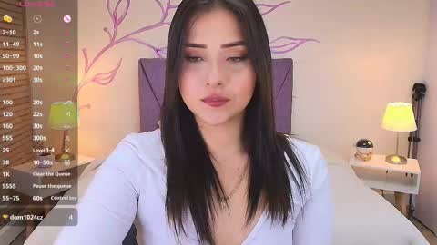 Dahlia online show from 10/16/25, 08:21