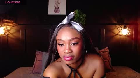 Snapshot of dahyan_ chatting on 11/10/25, 02:05 DAHYAN online show from 11/10/25, 02:05