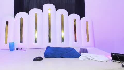 daicell juliana online show from 12/13/24, 05:32