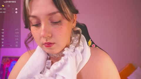 Snapshot of daien_halpert chatting on 09/12/25, 10:21 Cute DianaOnline mostly at 8pm-0000 am UK TimeTuesday and Wednesday off online show from 09/12/25, 10:21