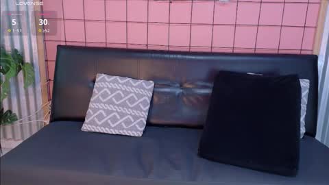 daiisy_kiss online show from 10/26/25, 01:06