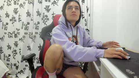 daila_ online show from 03/04/25, 03:33