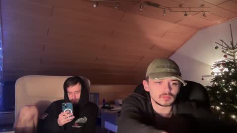 Snapshot of daimon_hall chatting on 01/14/25, 03:32 Daimon online show from 01/14/25, 03:32