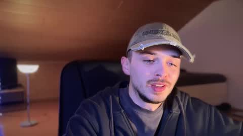 Snapshot of daimon_hall chatting on 02/15/25, 05:30 Daimon online show from 02/15/25, 05:30