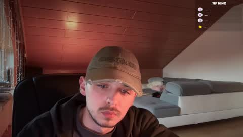 Snapshot of daimon_hall chatting on 02/17/25, 06:53 Daimon online show from 02/17/25, 06:53