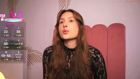 Lauren            online show from 03/12/25, 12:36