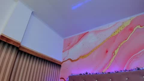 Snapshot of daisy__rose chatting on 02/25/25, 11:19 Dai online show from 02/25/25, 11:19