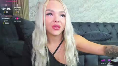 Snapshot of daisy_abby03 chatting on 10/12/25, 06:07 DaIsy Abby online show from 10/12/25, 06:07