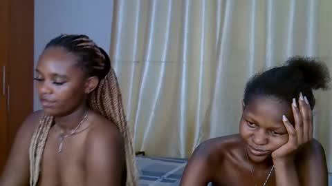 Snapshot of daisy_bunnie chatting on 09/20/25, 04:57 daisy online show from 09/20/25, 04:57