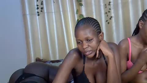 Snapshot of daisy_bunnie chatting on 11/08/25, 02:34 daisy online show from 11/08/25, 02:34