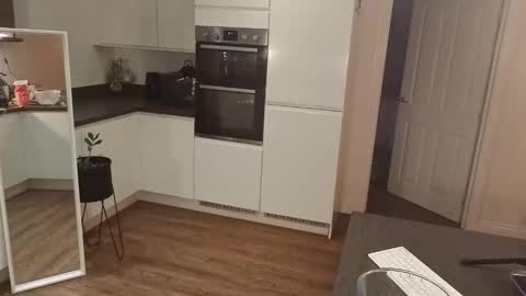 Daisy Dreams online show from 11/11/25, 09:15