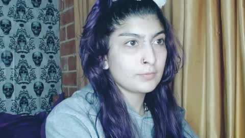    --  -- help me reach 100 hands up  online show from 02/13/25, 01:40