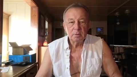 Snapshot of dakit2 chatting on 10/19/25, 02:50 dakit online show from 10/19/25, 02:50