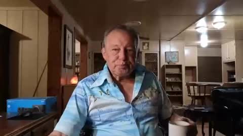 Snapshot of dakit2 chatting on 10/24/25, 01:18 dakit online show from 10/24/25, 01:18