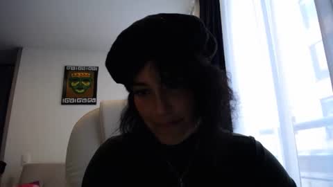 Snapshot of dakota01_ chatting on 12/21/24, 08:43 IG dakotasofiaa online show from 12/21/24, 08:43