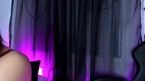 Snapshot of dakota_cullenn chatting on 09/30/25, 01:10 Dako online show from 09/30/25, 01:10