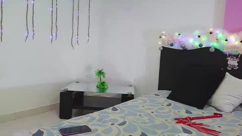 Dakota-Dolls online show from 11/19/25, 09:15