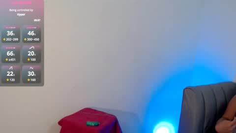    online show from 11/08/25, 08:07