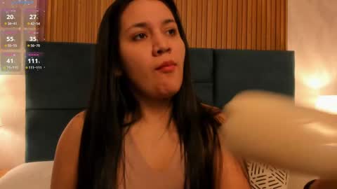 Snapshot of dalia_alissa chatting on 09/26/25, 12:42 Violeta online show from 09/26/25, 12:42