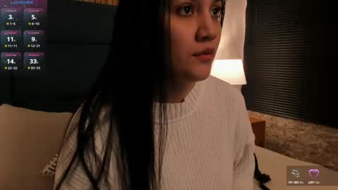 Snapshot of dalia_alissa chatting on 09/30/25, 12:32 Violeta online show from 09/30/25, 12:32