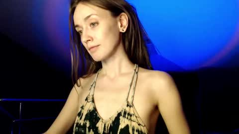 Dalia  online show from 12/03/24, 06:17