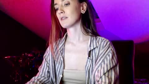 Dalia  online show from 12/13/24, 04:49