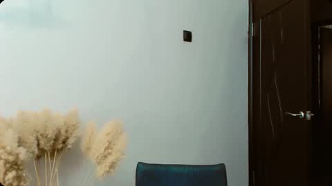 Dali online show from 09/13/25, 05:40