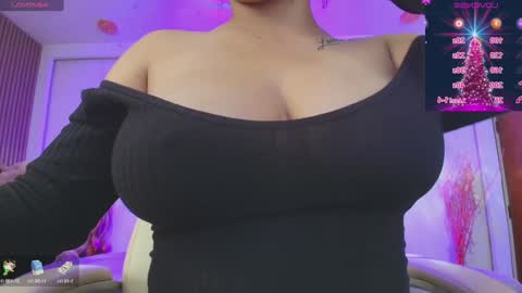 Snapshot of daliia_ chatting on 12/27/24, 01:07 Daliia online show from 12/27/24, 01:07